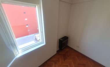 Departamento de 3 ambientes en  Belgrano 1100