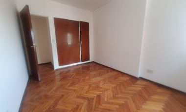 Departamento de 3 ambientes en  Belgrano 1100