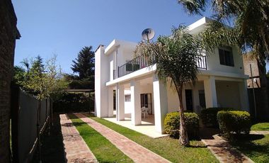 Venta casa de 3 dormitorios APTO CRÉDITO en Pueblo Esther
