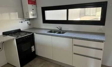Departamento en venta en San Isidro, 3 ambientes con cochera doble.