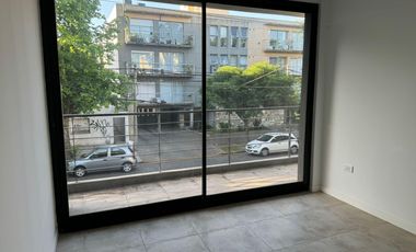 Departamento en venta en San Isidro, 3 ambientes con cochera doble.