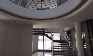 Local Comercial en Arriendo en 1 NORTE 633