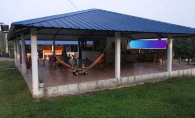 SE VENDE CASA DE CAMPO EN VILLAVICENCIO META
