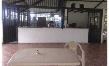 SE VENDE CASA DE CAMPO EN VILLAVICENCIO META