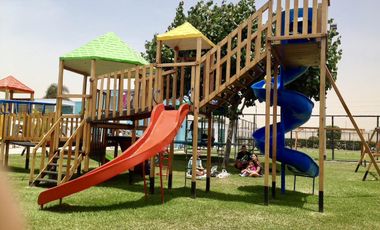 Casa de Playa en fila V-2  en Condominio Asia del Mar