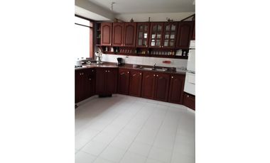 VENTA DE CASA EN LA CASTELLANA