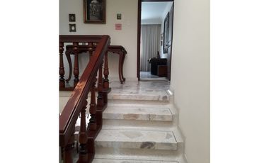 VENTA DE CASA EN LA CASTELLANA