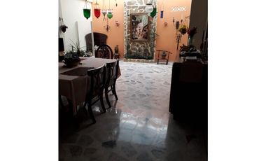 VENTA DE CASA EN LA CASTELLANA