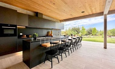 Casa en Arriendo en Condominio Hacienda de Chicureo