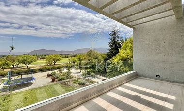 Casa en Arriendo en Condominio Hacienda de Chicureo