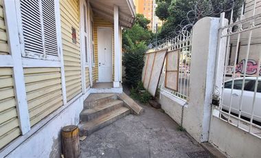 Casa en Venta en Irarrazaval / metro Monseñor Eyzaguirre