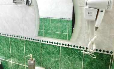 Casa Residencial Céntrica con Alberca en VENTA en Lomas Vista Hermosa Colima