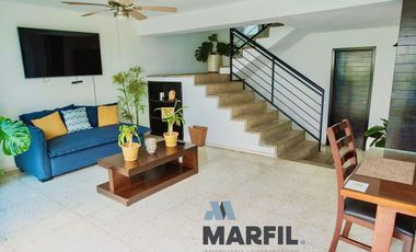 Casa Residencial Céntrica con Alberca en VENTA en Lomas Vista Hermosa Colima