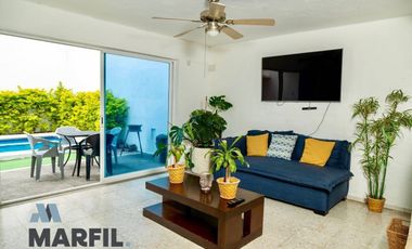 Casa Residencial Céntrica con Alberca en VENTA en Lomas Vista Hermosa Colima