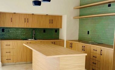 Casa Remodelada en Venta en el Centro de Colima cerca del IUBA y Av San Fernando