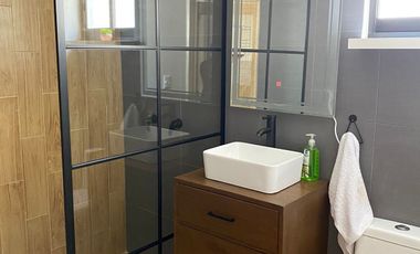 Casa Remodelada en Venta en Lomas Verdes cerca de Av Constitución y  SAMS