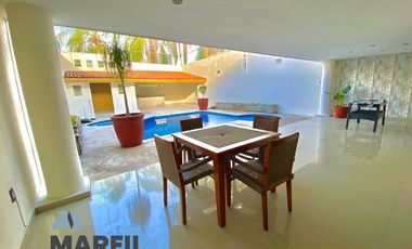 Casa en Venta con Alberca en Lomas Vista Hermosa Colima cerca Av Felipe Sevilla