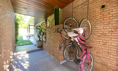 Casa venta Fisherton 3 dormitorios Pileta quincho jardin
