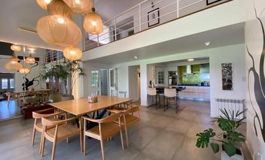 Casa venta Fisherton 3 dormitorios Pileta quincho jardin
