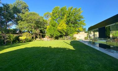 Casa venta Fisherton 3 dormitorios Pileta quincho jardin
