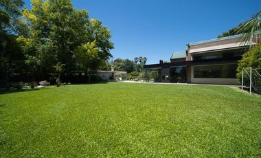Casa venta Fisherton 3 dormitorios Pileta quincho jardin