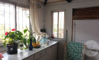 Casa en  Boedo Lote Propio con local