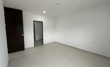 Casa en venta en Dzityá, 3 Rec con posibilidad de crecer a 4