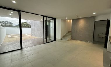 Casa en venta en Dzityá, 3 Rec con posibilidad de crecer a 4