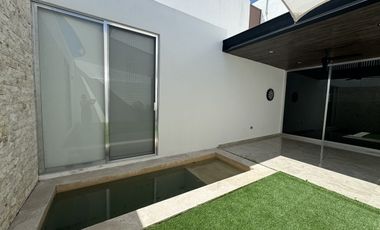 CASA EN VENTA AMUEBLADA Y DE 1 PISO EN PRIVADA EL ORIGEN XCANATÚN, MÉRIDA .