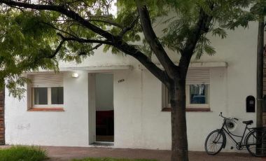 Casa en venta - 3 Dormitorios 1 Baño - 187Mts2 - Miramar
