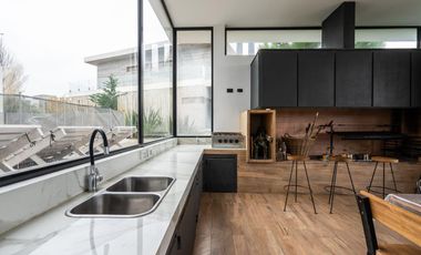 Casa en venta en Pinamar. Barrio Ecuestre
