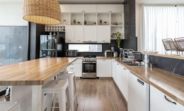 Casa en venta en Pinamar. Barrio Ecuestre