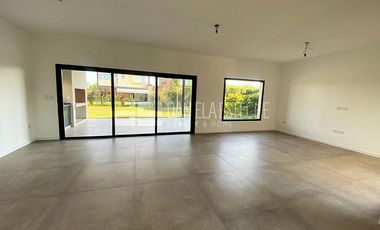 Casa en  Puertos Barrio Araucarias