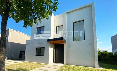Casa en  Puertos Barrio Araucarias