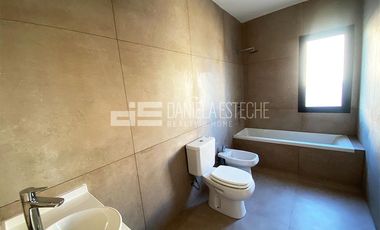 Casa en  Puertos Barrio Araucarias