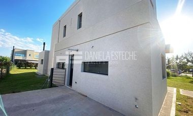 Casa en  Puertos Barrio Araucarias