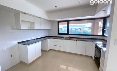 Hermosa casa a Estrenar con piscina