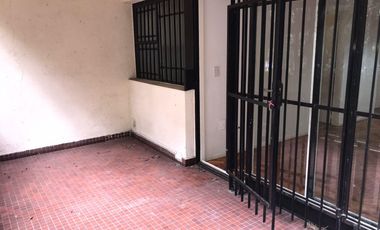 Venta -  Acassuso / 2 amb. c/balcón terraza y 2 cocheras