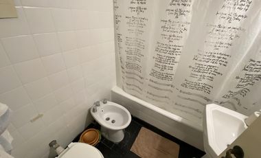 Venta -  Acassuso / 2 amb. c/balcón terraza y 2 cocheras