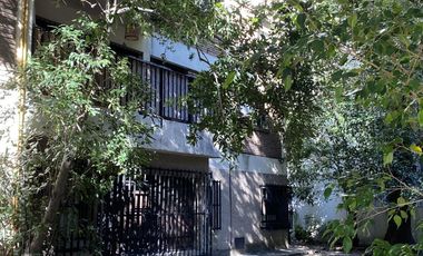 Venta -  Acassuso / 2 amb. c/balcón terraza y 2 cocheras