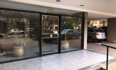 Venta -  Acassuso / 2 amb. c/balcón terraza y 2 cocheras