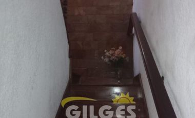 Venta de CHalet 5 Amb. en 2 Ptas. S/L 8.66x25M²,   en Ramos Mejia - Muy Buen Estado
