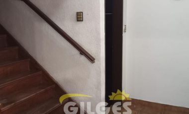 Venta de CHalet 5 Amb. en 2 Ptas. S/L 8.66x25M²,   en Ramos Mejia - Muy Buen Estado