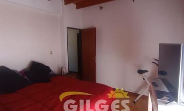 Venta de CHalet 5 Amb. en 2 Ptas. S/L 8.66x25M²,   en Ramos Mejia - Muy Buen Estado