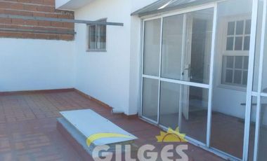 Venta de CHalet 5 Amb. en 2 Ptas. S/L 8.66x25M²,   en Ramos Mejia - Muy Buen Estado