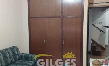 Venta de CHalet 5 Amb. en 2 Ptas. S/L 8.66x25M²,   en Ramos Mejia - Muy Buen Estado