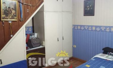 Venta de CHalet 5 Amb. en 2 Ptas. S/L 8.66x25M²,   en Ramos Mejia - Muy Buen Estado