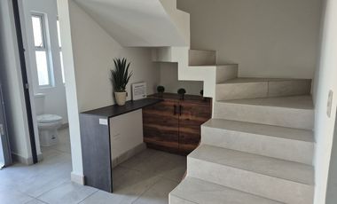 SOLO 1 A ESTE PRECIO QUE NO TE LA GANEN, MODERNA CASA EN COTO TERRALTA.