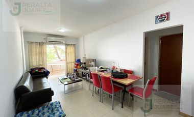 Amplio Dpto de 1 dormitorio con cochera! CENTRO!