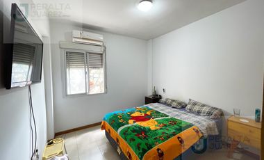 Amplio Dpto de 1 dormitorio con cochera! CENTRO!